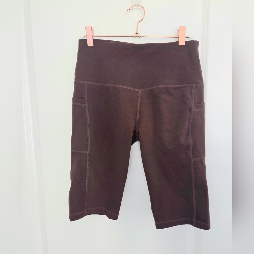 High-Waist Activewear Bike Shorts in Dark Brown